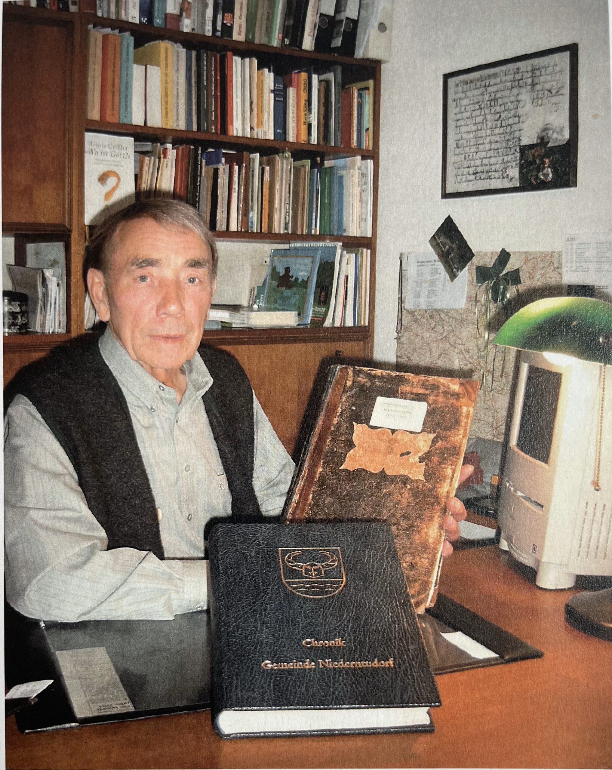 Wilhelm Finke in seinem Arbeitszimmer